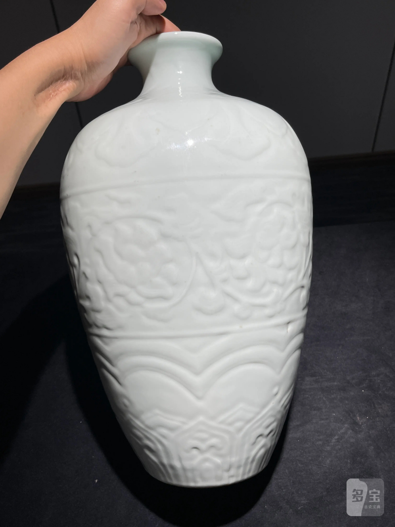 解放初 青白釉模印花卉纹梅瓶 - 图4